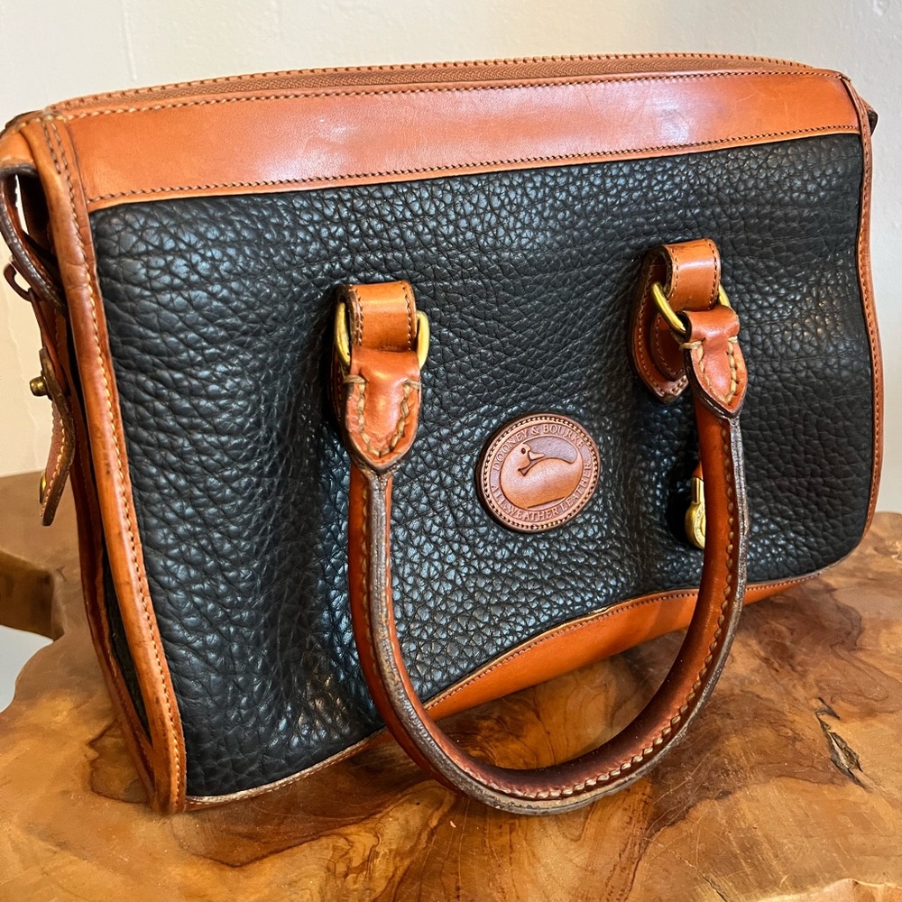 Dooney & Burke 90’s Vintage Black and Brown Leather Handbag